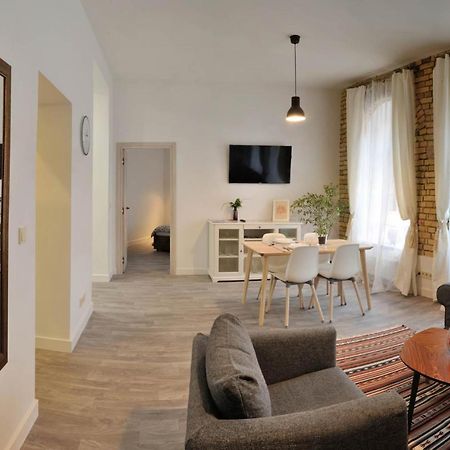 Luxurious Apartment Вільнюс Екстер'єр фото